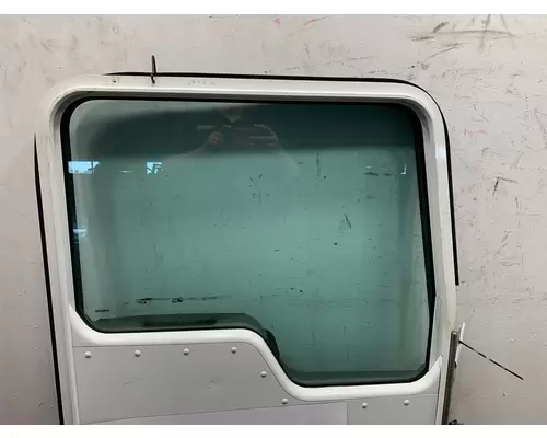 KENWORTH T440 Door Assembly, Front