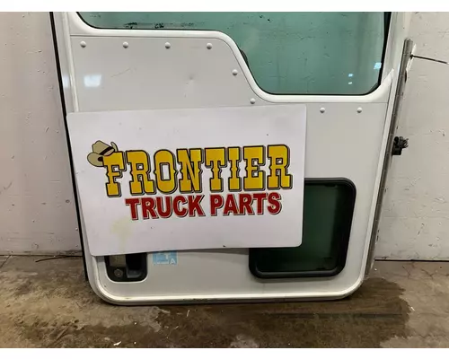KENWORTH T440 Door Assembly, Front