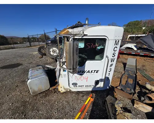 KENWORTH T440 Door Assembly, Front