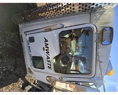 KENWORTH T440 Door Assembly, Front