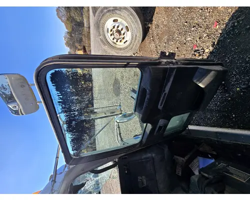 KENWORTH T440 Door Assembly, Front