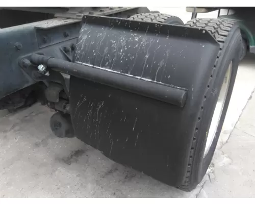 KENWORTH T440 FENDER, QUARTERHALF REAR