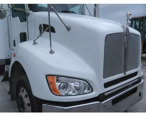 KENWORTH T440 HOOD