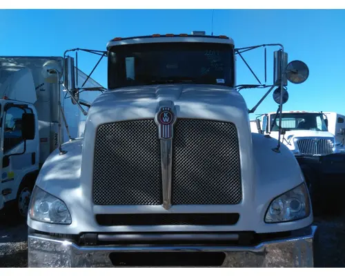 KENWORTH T440 HOOD