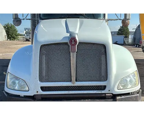 KENWORTH T440 HOOD