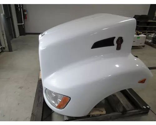 KENWORTH T440 Hood