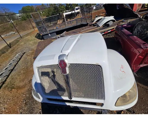 KENWORTH T440 Hood