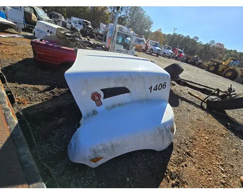 KENWORTH T440 Hood