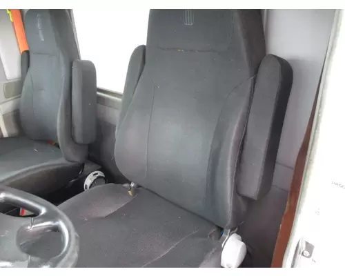 KENWORTH T440 SEAT, FRONT