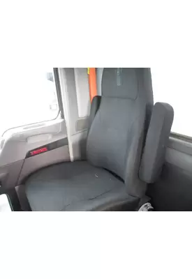 KENWORTH T440 SEAT, FRONT