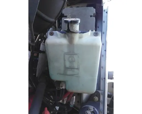 KENWORTH T440 WINDSHIELD WASHER RESERVOIR