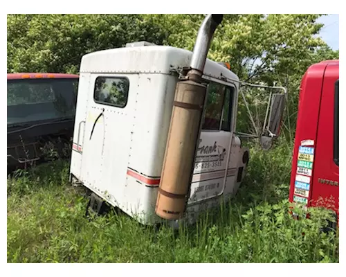 KENWORTH T450 Cab Cut