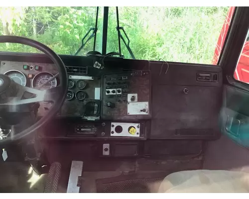 KENWORTH T450 Cab Cut