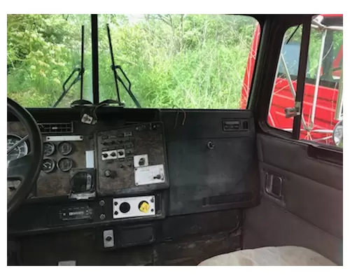 KENWORTH T450 Cab Cut