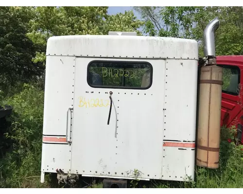 KENWORTH T450 Cab Cut