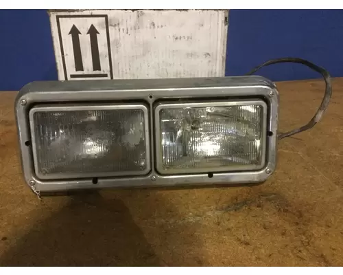 KENWORTH T600 1984-2007 HEADLAMP ASSEMBLY