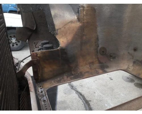 KENWORTH T600 1985-2007 HOOD
