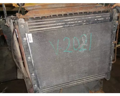 KENWORTH T600_41009 AC Condenser