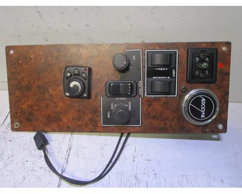 KENWORTH T600-Sleeper_F21-1010 AC Control