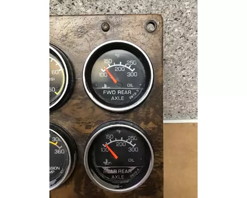 KENWORTH T600A GAUGE CLUSTER