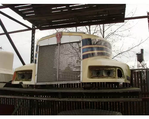 KENWORTH T600A Hood