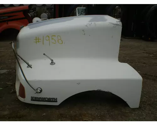 KENWORTH T600A Hood