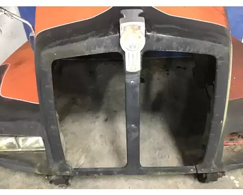 KENWORTH T600B 1995-1997 HOOD