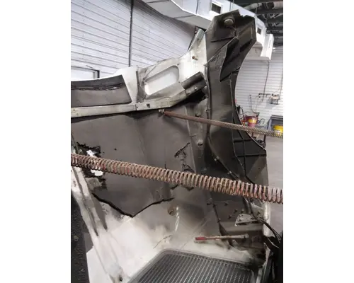 KENWORTH T600B 1997-2007 HOOD