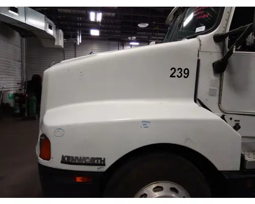 KENWORTH T600B 1997-2007 HOOD