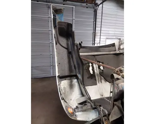 KENWORTH T600B 1997-2007 HOOD