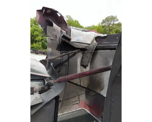 KENWORTH T600B 1997-2007 HOOD
