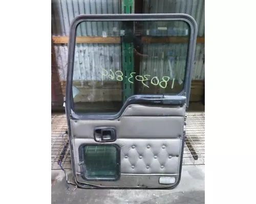 KENWORTH T600B 2004-2007 DOOR ASSEMBLY, FRONT