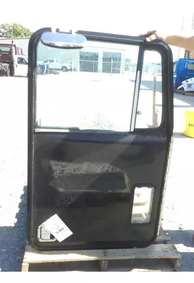 KENWORTH T600B 2004-2007 DOOR ASSEMBLY, FRONT