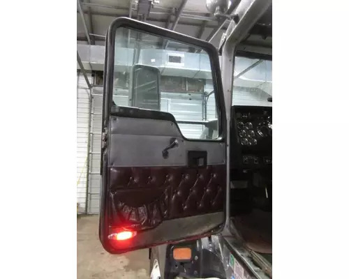 KENWORTH T600B 2004-2007 DOOR ASSEMBLY, FRONT