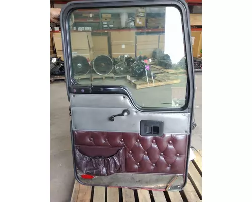 KENWORTH T600B 2004-2007 DOOR ASSEMBLY, FRONT