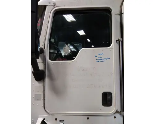 KENWORTH T600B 2004-2007 DOOR ASSEMBLY, FRONT
