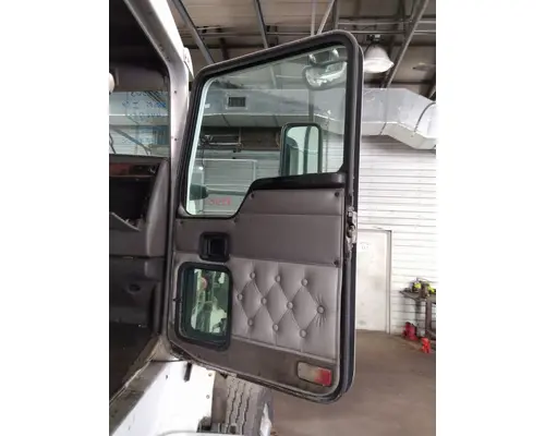 KENWORTH T600B 2004-2007 DOOR ASSEMBLY, FRONT