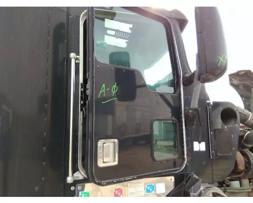 KENWORTH T600B 2004-2007 DOOR ASSEMBLY, FRONT