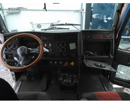 KENWORTH T600B CAB