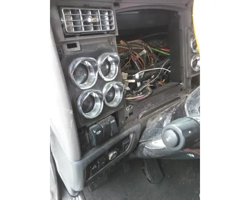 KENWORTH T600B CAB