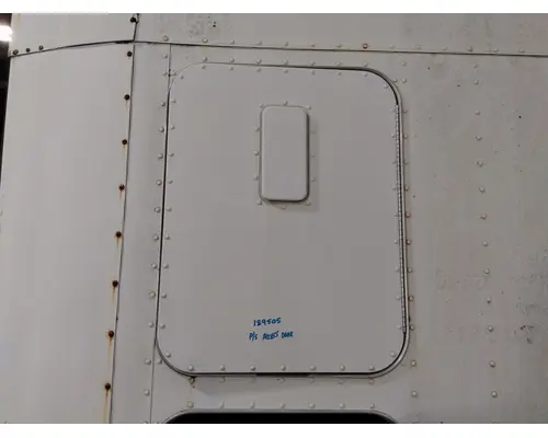 KENWORTH T600B DOOR, COMPARTMENT