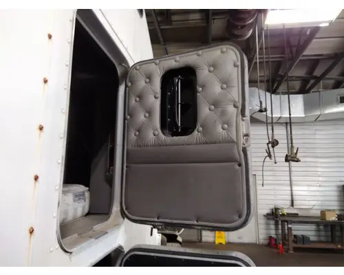 KENWORTH T600B DOOR, COMPARTMENT
