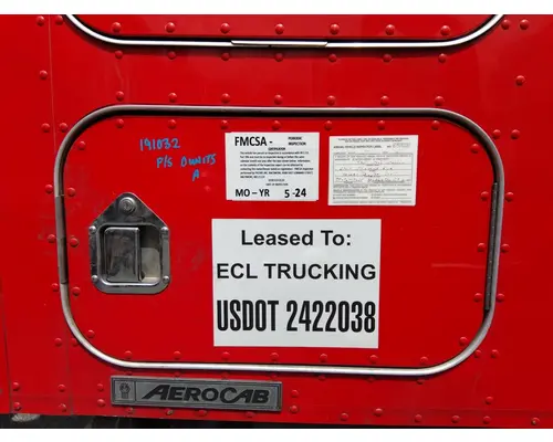 KENWORTH T600B DOOR, COMPARTMENT