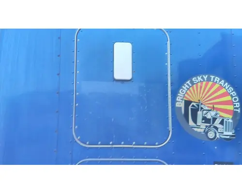 KENWORTH T600B DOOR, COMPARTMENT