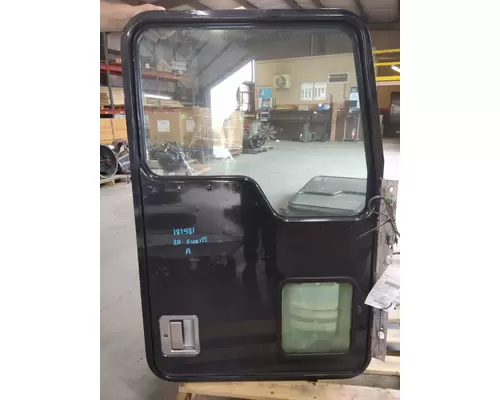 KENWORTH T600B DOOR ASSEMBLY, FRONT