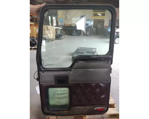 KENWORTH T600B DOOR ASSEMBLY, FRONT