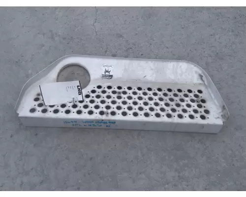 KENWORTH T600B FAIRING STEP