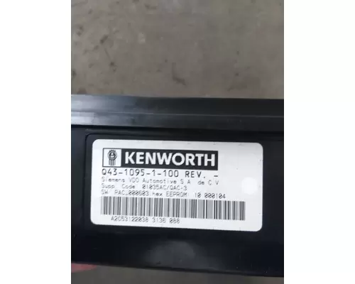 KENWORTH T600B GAUGE CLUSTER