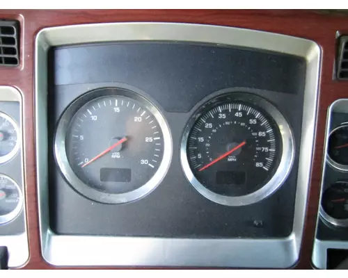 KENWORTH T600B GAUGE CLUSTER