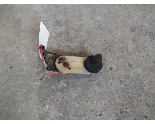 KENWORTH T600B HOOD BRACKET